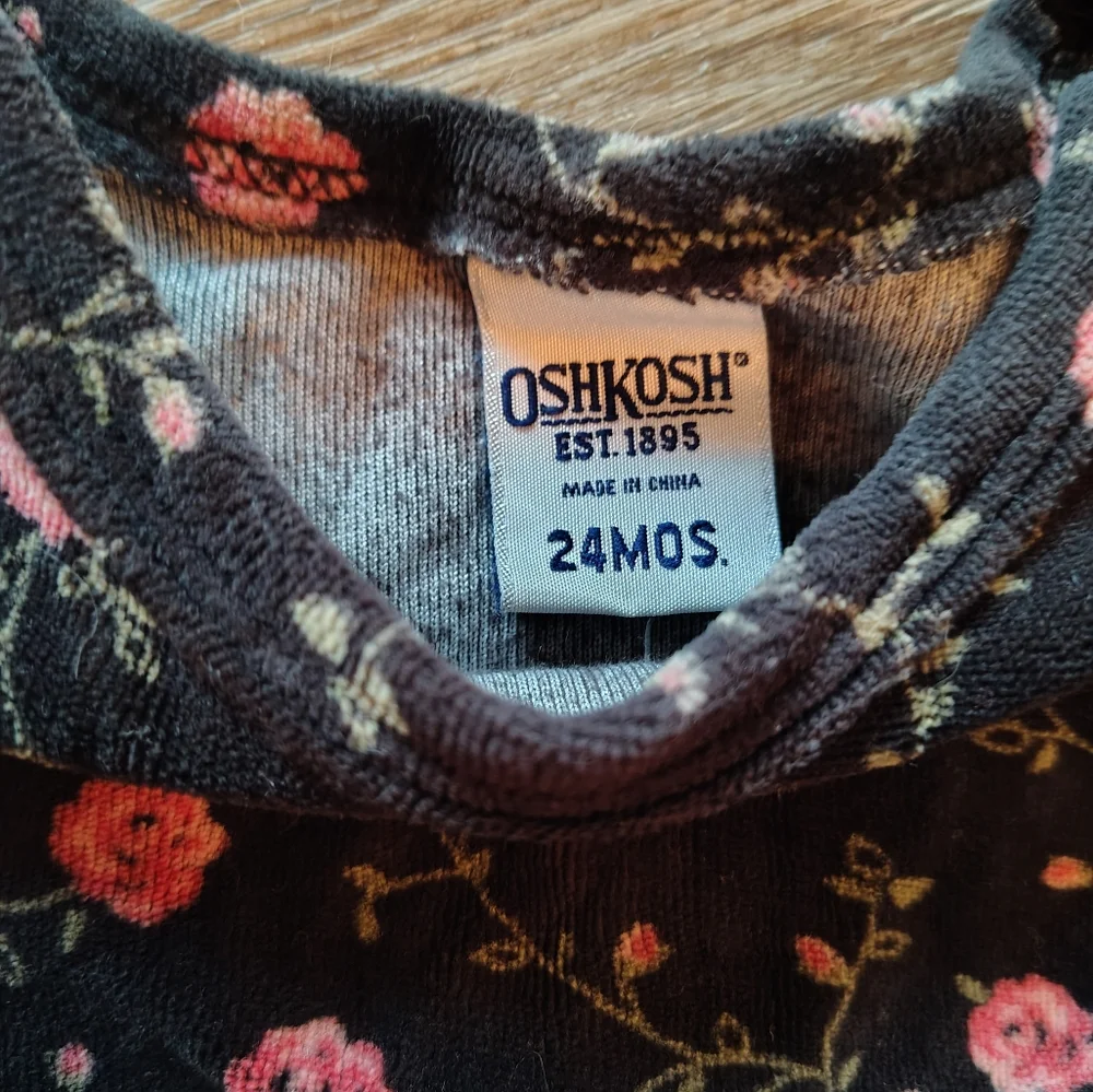 Lot 5 Toddler Girls Clothes 18-24mo OshKosh Old‎ Navy Dresses Jeans Capris